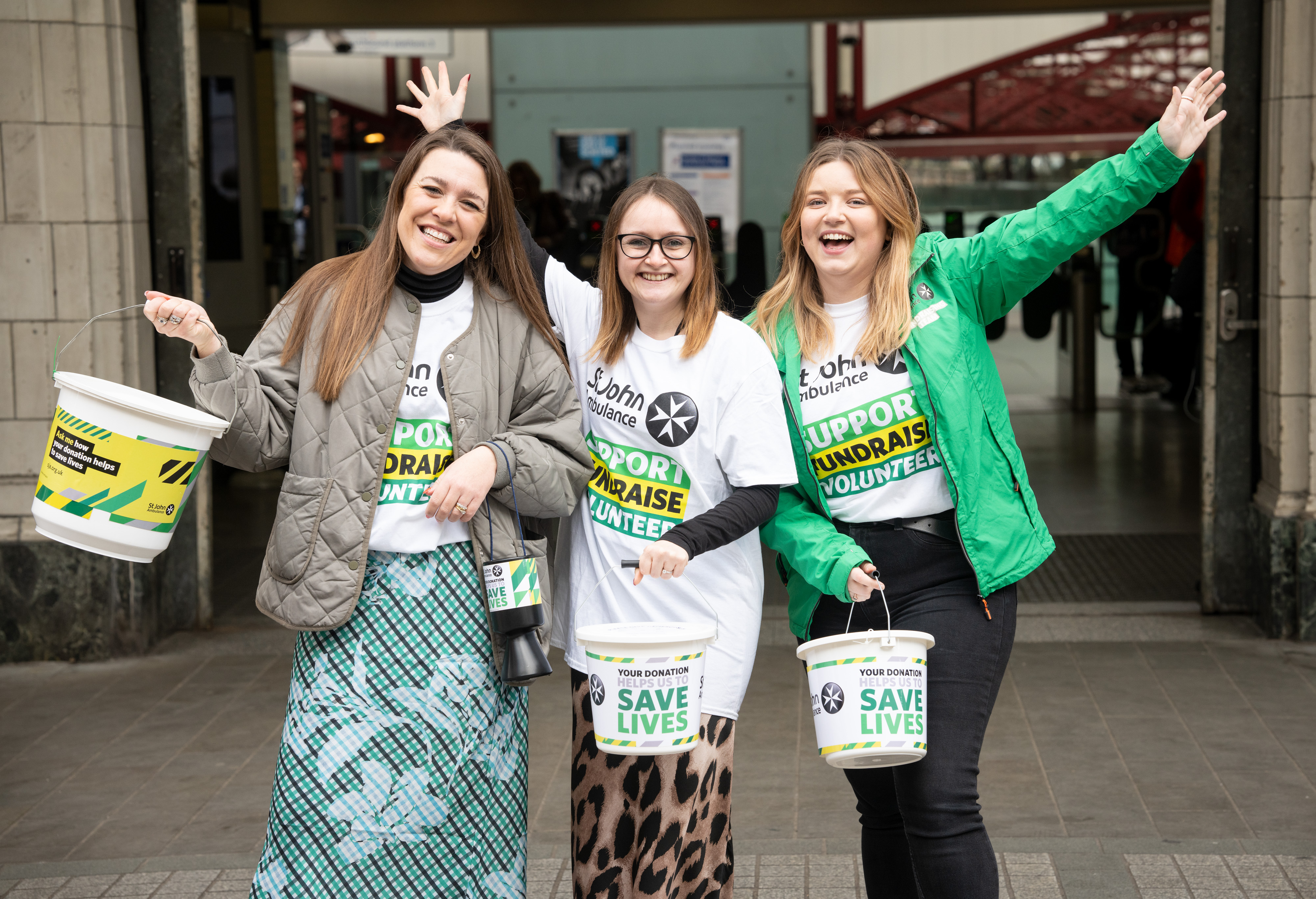 Community Fundraising_Collecting_15.jpg