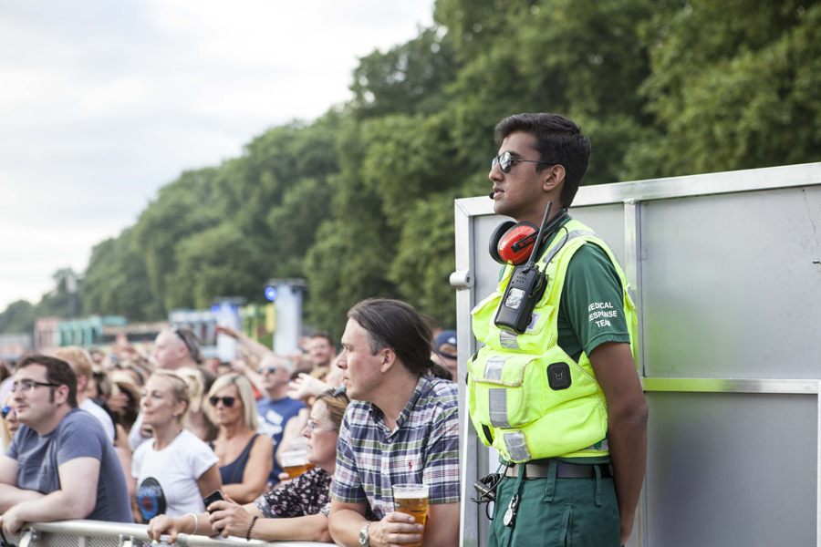 Response-team-volunteer-British-Summertime-hero-image-block.jpg